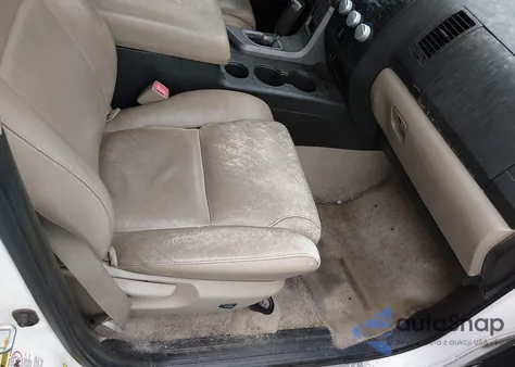 2010 Toyota Tundra Grade 5.7L V8 from USA, damaged, VIN 5TFDW5F17AX109108